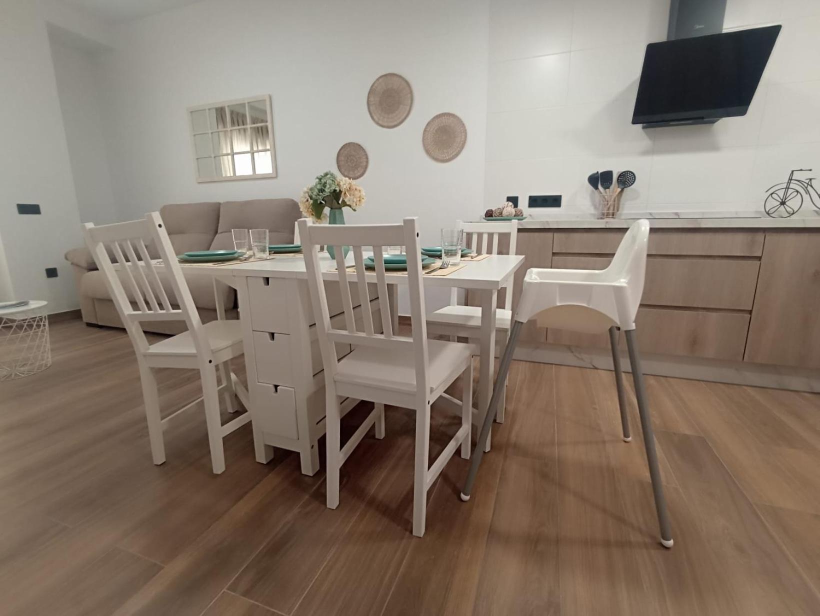 Apartamento Nuevo Centrico Con Aparcamiento Privado Incluido Alcalá de Guadaira Exterior foto